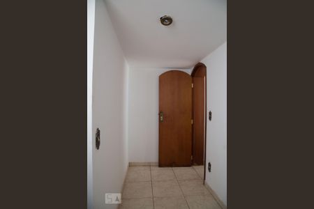 Casa para alugar com 463m², 4 quartos e 4 vagasQuarto de serviço