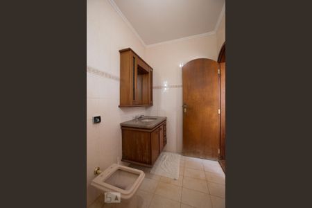 Casa para alugar com 463m², 4 quartos e 4 vagasBanheiro da suíte 1