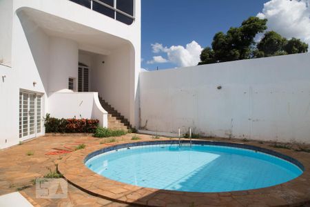 Casa para alugar com 463m², 4 quartos e 4 vagasÁrea de lazer - piscina