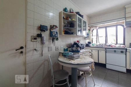 Apartamento à venda com 156m², 3 quartos e 2 vagasCozinha