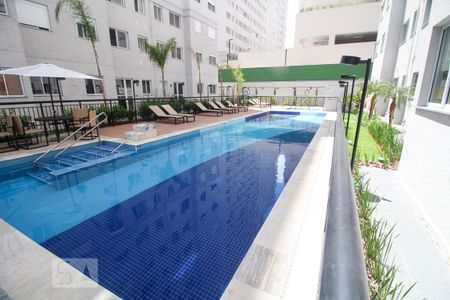 Apartamento para alugar com 38m², 2 quartos e sem vaga Apartamento para alugar com 38m², 2 quartos e sem vagaÁrea comum - Piscina