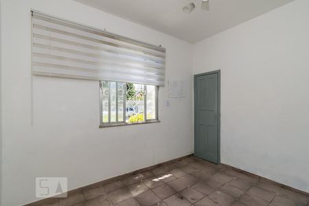 Suíte de apartamento para alugar com 1 quarto, 60m² em Olaria, Rio de Janeiro