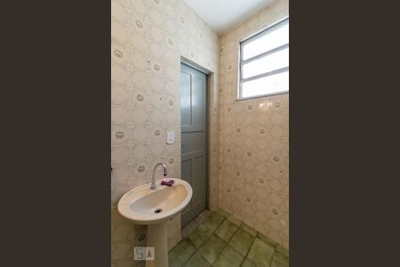 Apartamento para alugar com 60m², 1 quarto e sem vagaBanheiro Canadense