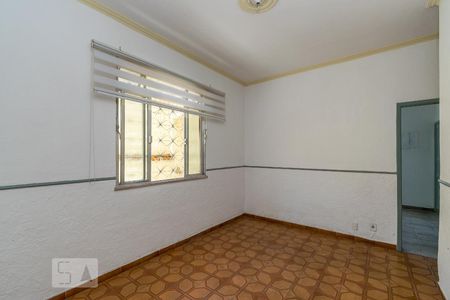 Sala de apartamento para alugar com 1 quarto, 60m² em Olaria, Rio de Janeiro