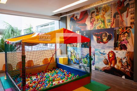 Apartamento para alugar com 157m², 3 quartos e 3 vagasÁrea Comum - Brinquedoteca