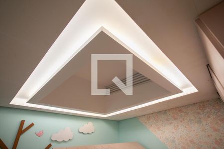 Apartamento para alugar com 157m², 3 quartos e 3 vagasQuarto 2 - Teto