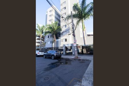 Apartamento para alugar com 157m², 3 quartos e 3 vagasFachada