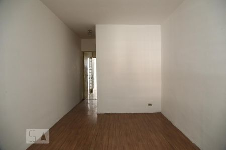 Sala  de casa para alugar com 2 quartos, 80m² em Jardim Henriqueta, Taboão da Serra