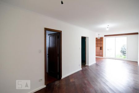 Sala de casa para alugar com 3 quartos, 180m² em Chácara Monte Alegre, São Paulo
