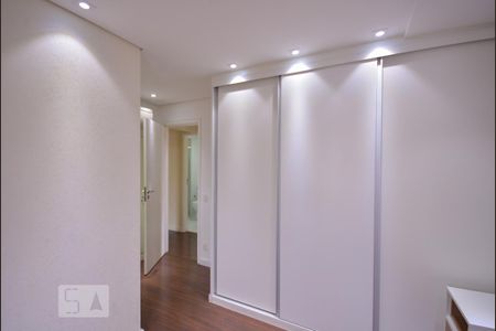 Apartamento à venda com 75m², 3 quartos e 2 vagasQuarto 3