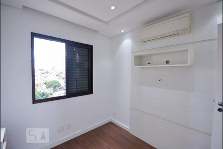 Apartamento à venda com 75m², 3 quartos e 2 vagasQuarto 2