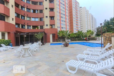 Apartamento à venda com 75m², 3 quartos e 2 vagasPiscina