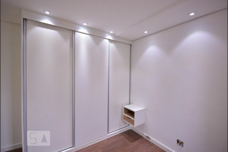 Apartamento à venda com 75m², 3 quartos e 2 vagasQuarto 3