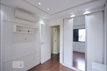 Apartamento à venda com 75m², 3 quartos e 2 vagasQuarto 2