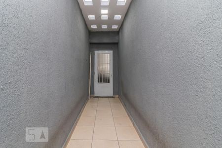 Casa à venda com 150m², 3 quartos e 2 vagas Casa à venda com 150m², 3 quartos e 2 vagasCorredor