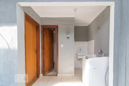 Casa à venda com 150m², 3 quartos e 2 vagas Casa à venda com 150m², 3 quartos e 2 vagasÁrea de serviço