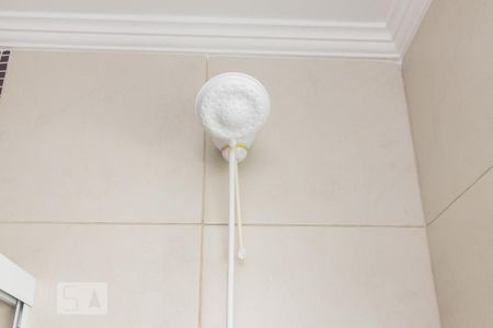 Casa à venda com 150m², 3 quartos e 2 vagas Casa à venda com 150m², 3 quartos e 2 vagasChuveiro