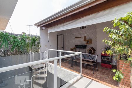 Casa à venda com 150m², 3 quartos e 2 vagas Casa à venda com 150m², 3 quartos e 2 vagasChurrasqueira