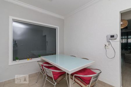 Casa à venda com 150m², 3 quartos e 2 vagas Casa à venda com 150m², 3 quartos e 2 vagasCozinha