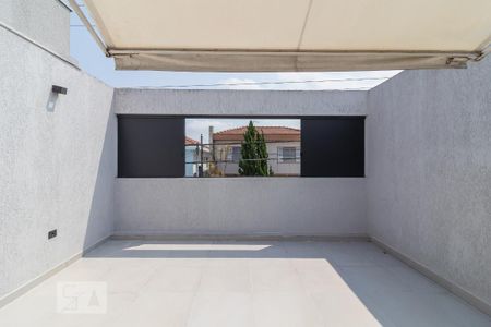 Casa à venda com 150m², 3 quartos e 2 vagas Casa à venda com 150m², 3 quartos e 2 vagasVaranda
