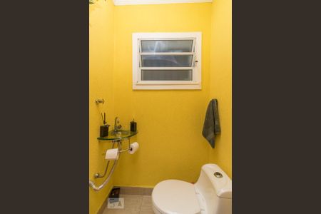 Casa à venda com 150m², 3 quartos e 2 vagas Casa à venda com 150m², 3 quartos e 2 vagasLavabo