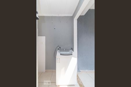 Casa à venda com 150m², 3 quartos e 2 vagas Casa à venda com 150m², 3 quartos e 2 vagasÁrea de serviço