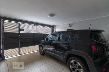 Casa à venda com 150m², 3 quartos e 2 vagas Casa à venda com 150m², 3 quartos e 2 vagasGaragem