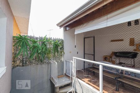 Casa à venda com 150m², 3 quartos e 2 vagas Casa à venda com 150m², 3 quartos e 2 vagasQuintal