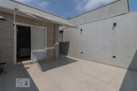 Casa à venda com 150m², 3 quartos e 2 vagas Casa à venda com 150m², 3 quartos e 2 vagasVaranda