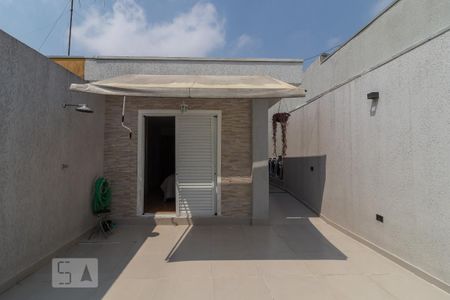 Casa à venda com 150m², 3 quartos e 2 vagas Casa à venda com 150m², 3 quartos e 2 vagasVaranda
