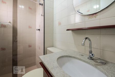 Banheiro  de apartamento para alugar com 2 quartos, 50m² em Vila Regente Feijó, São Paulo