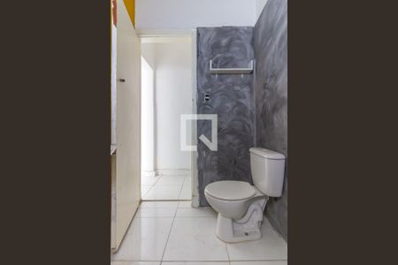 Casa para alugar com 180m², 5 quartos e sem vaga Casa para alugar com 180m², 5 quartos e sem vagaBanheiro 1