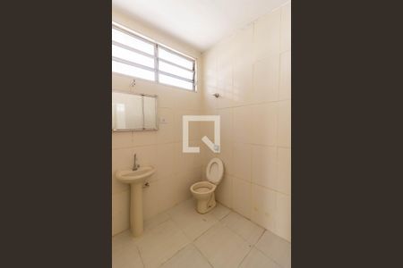 Casa à venda com 350m², 2 quartos e 2 vagasBanheiro 2