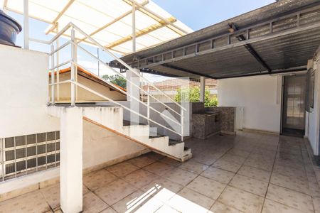 Casa à venda com 350m², 2 quartos e 2 vagasÁrea de Serviço