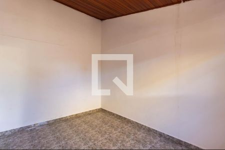 Casa à venda com 350m², 2 quartos e 2 vagasEdícula Quarto