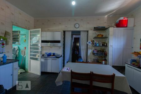 Casa à venda com 202m², 3 quartos e 5 vagasCozinha