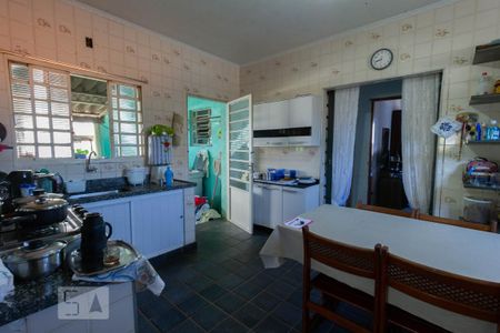 Casa à venda com 202m², 3 quartos e 5 vagasCozinha