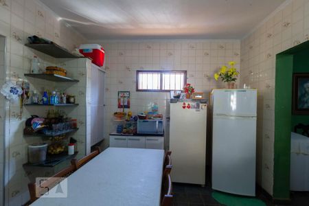 Casa à venda com 202m², 3 quartos e 5 vagasCozinha