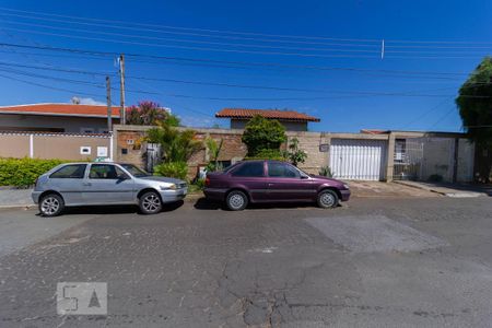 Casa à venda com 202m², 3 quartos e 5 vagasFachada