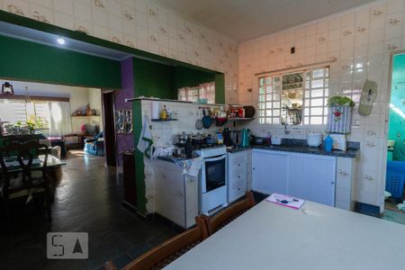 Casa à venda com 202m², 3 quartos e 5 vagasCozinha