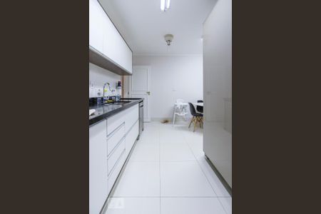 Apartamento à venda com 180m², 3 quartos e 3 vagasCozinha