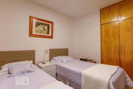 Apartamento à venda com 180m², 3 quartos e 3 vagasQuarto 2