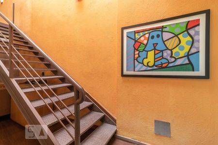 Casa para alugar com 175m², 2 quartos e 1 vagaEscada