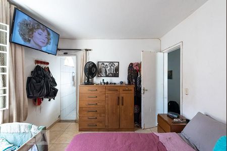 Casa à venda com 360m², 3 quartos e 4 vagas Casa à venda com 360m², 3 quartos e 4 vagasQuarto 3 - Suíte