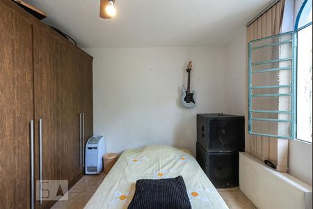 Casa à venda com 360m², 3 quartos e 4 vagas Casa à venda com 360m², 3 quartos e 4 vagasQuarto 2