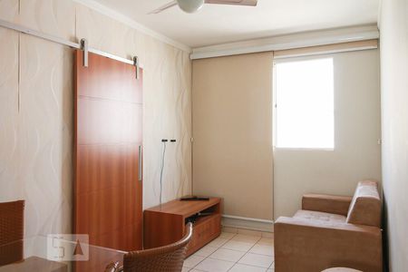 Sala de apartamento para alugar com 2 quartos, 46m² em Conjunto Habitacional Jardim das Palmeiras, Ribeirão Preto