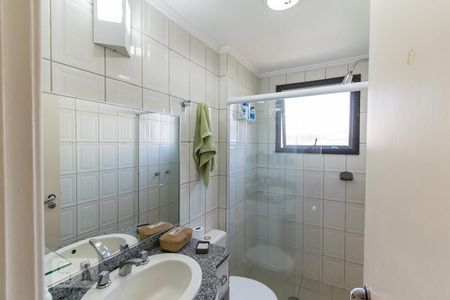Banheiro Social de apartamento à venda com 3 quartos, 84m² em Vila Alexandria, São Paulo