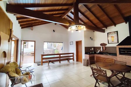 Casa à venda com 192m², 2 quartos e 2 vagasEspaço Gourmet