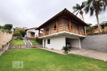 Casa à venda com 192m², 2 quartos e 2 vagasFachada