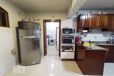 Casa à venda com 192m², 2 quartos e 2 vagasCozinha